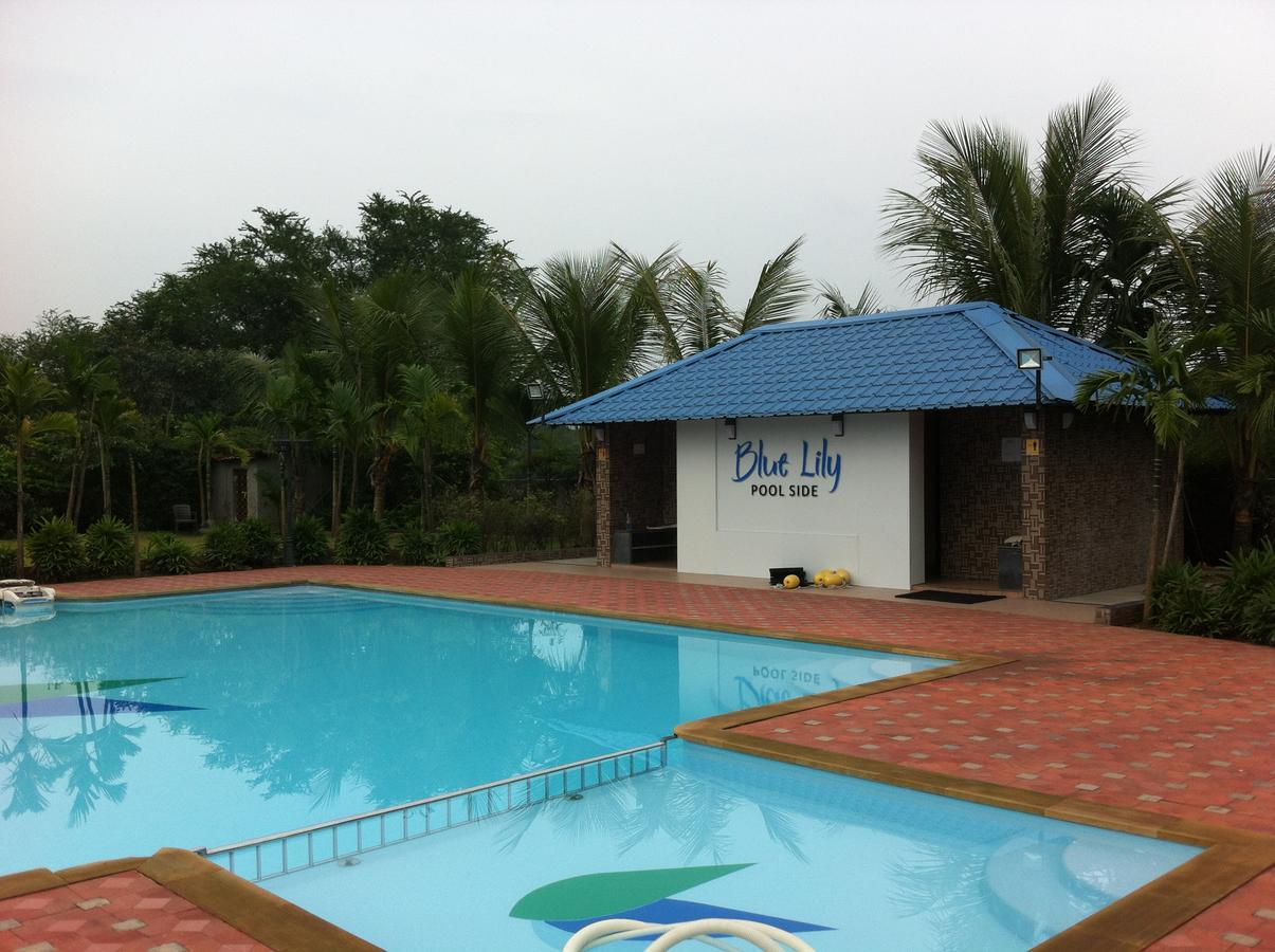 Palms Water Resort Kalyān Exteriér fotografie